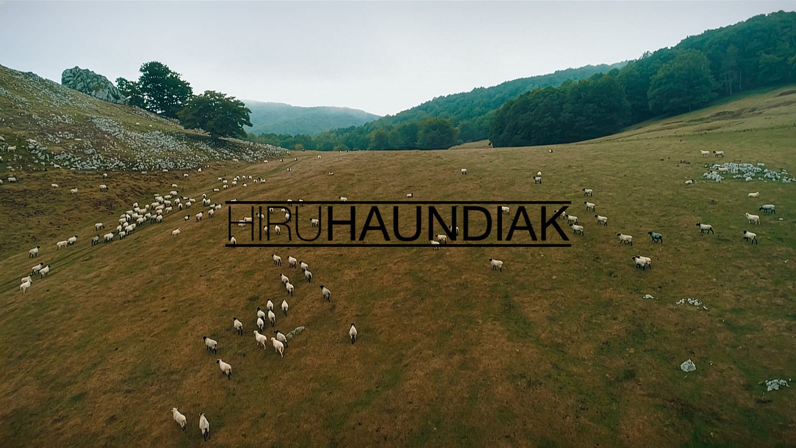 Hiru haundiak. Taupadak eta gailurrak